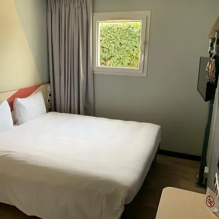 Ibis Budget Bassin D'arcachon 拉特斯特德布赫