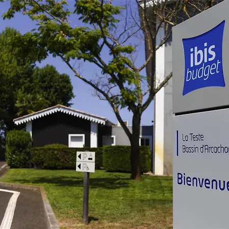 Ibis Budget Bassin D'arcachon 2*
